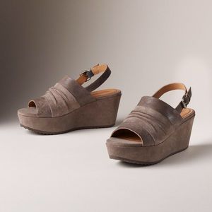 Sundance Catalog - Trask Shari WedgeSandal - 9M
